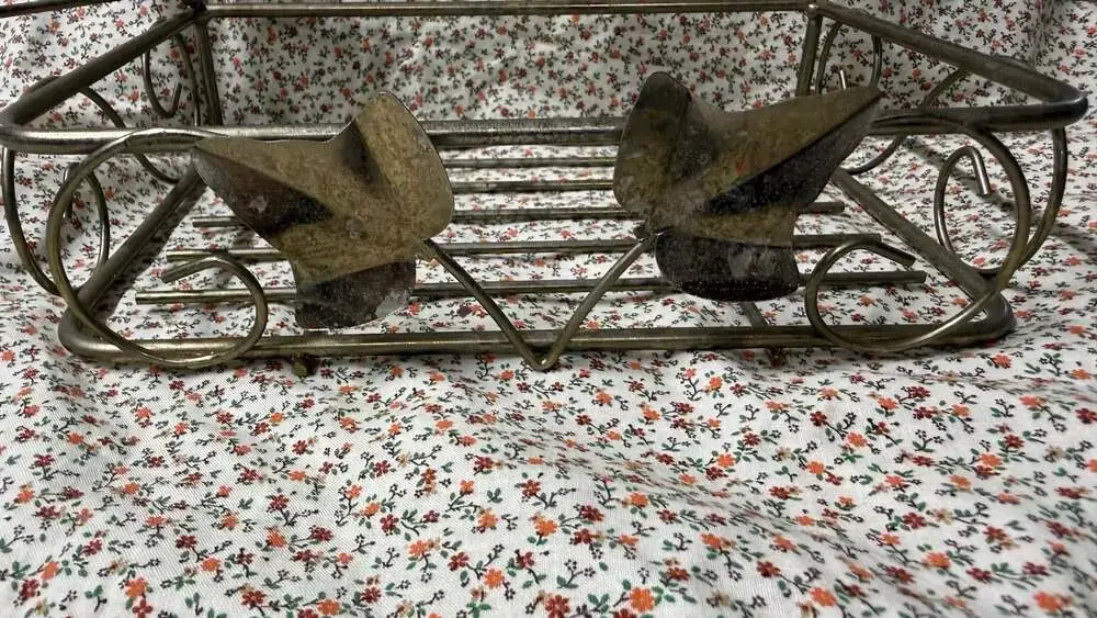 Vintage brass tone Wall Hanging Shelf with Swinging Doors and Ivy Leaf Detail